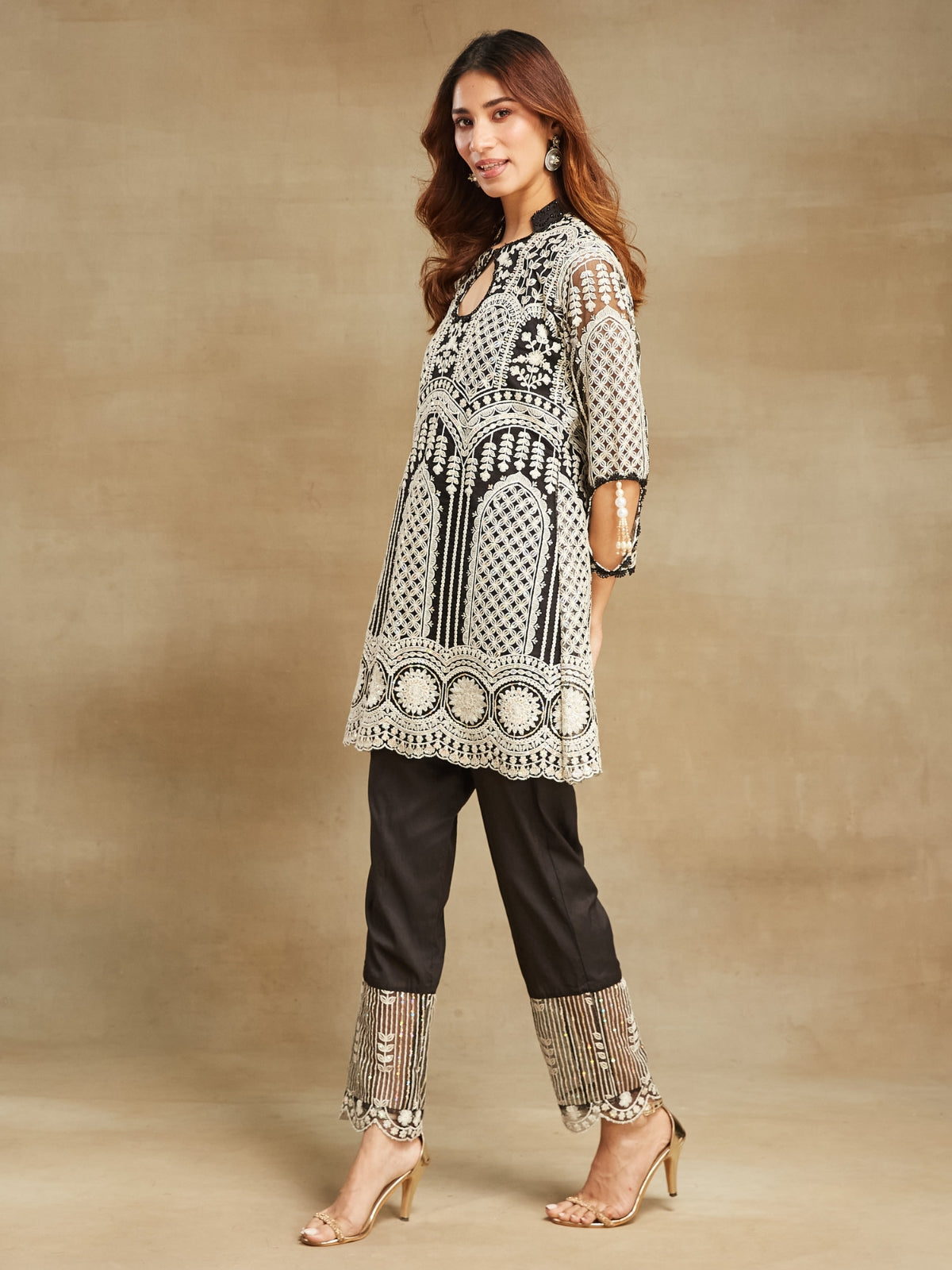 Black Noor embroidered key hole kurta with pant