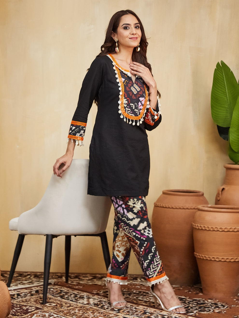 Anushka Straight Kurta With Pant