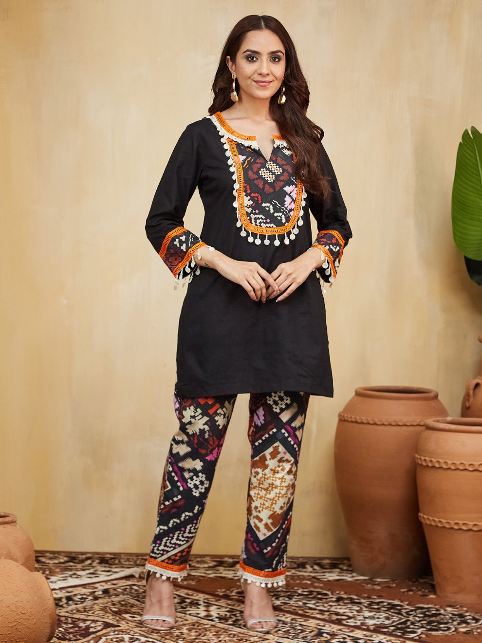 Anushka Straight Kurta With Pant