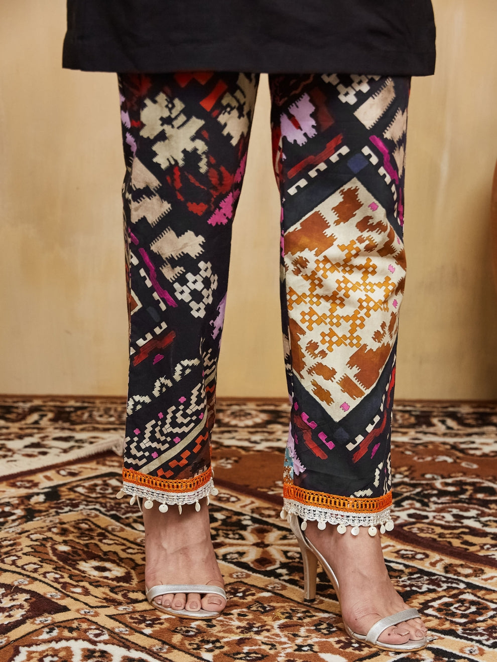 Anushka Straight Kurta With Pant