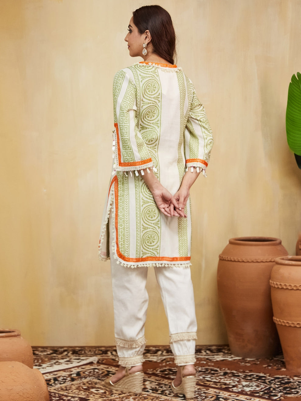 Anushka Straight Kurta With Salwar