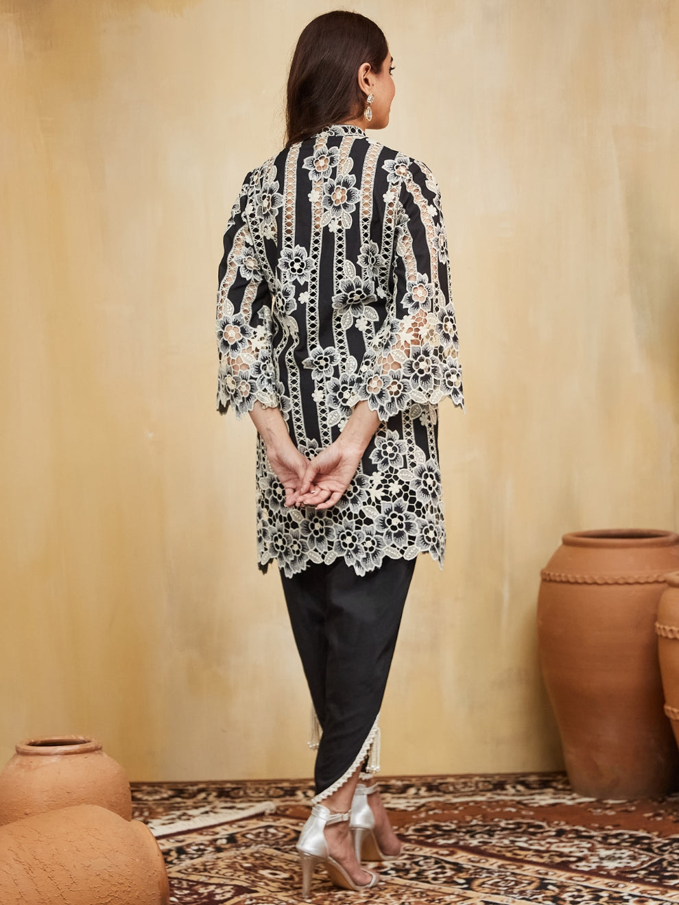 Anushka Kurta With Tulip
