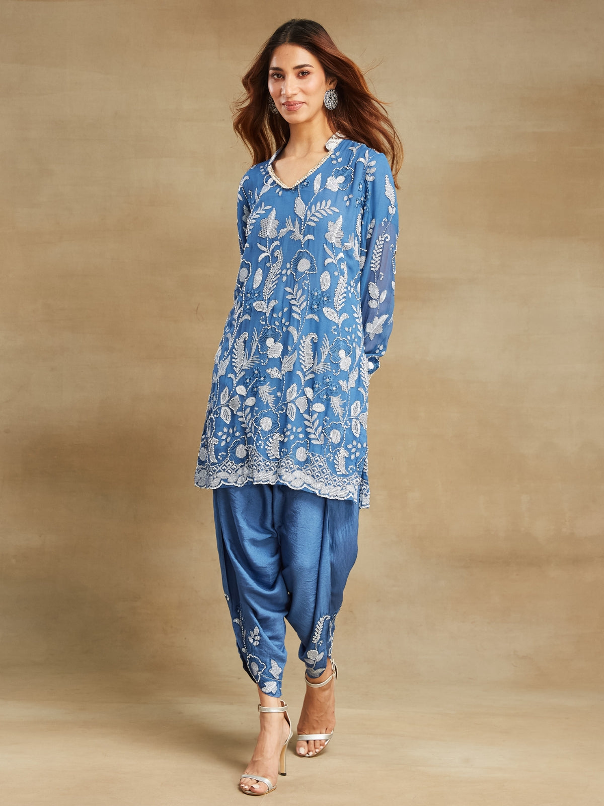 Noor V neck kurta with tulip salwar