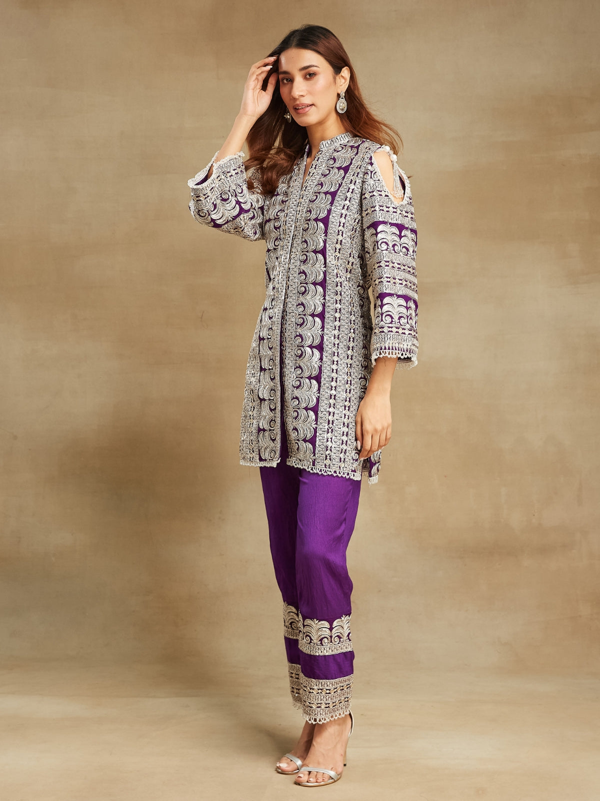 Noor sleeve hole kurta with pant