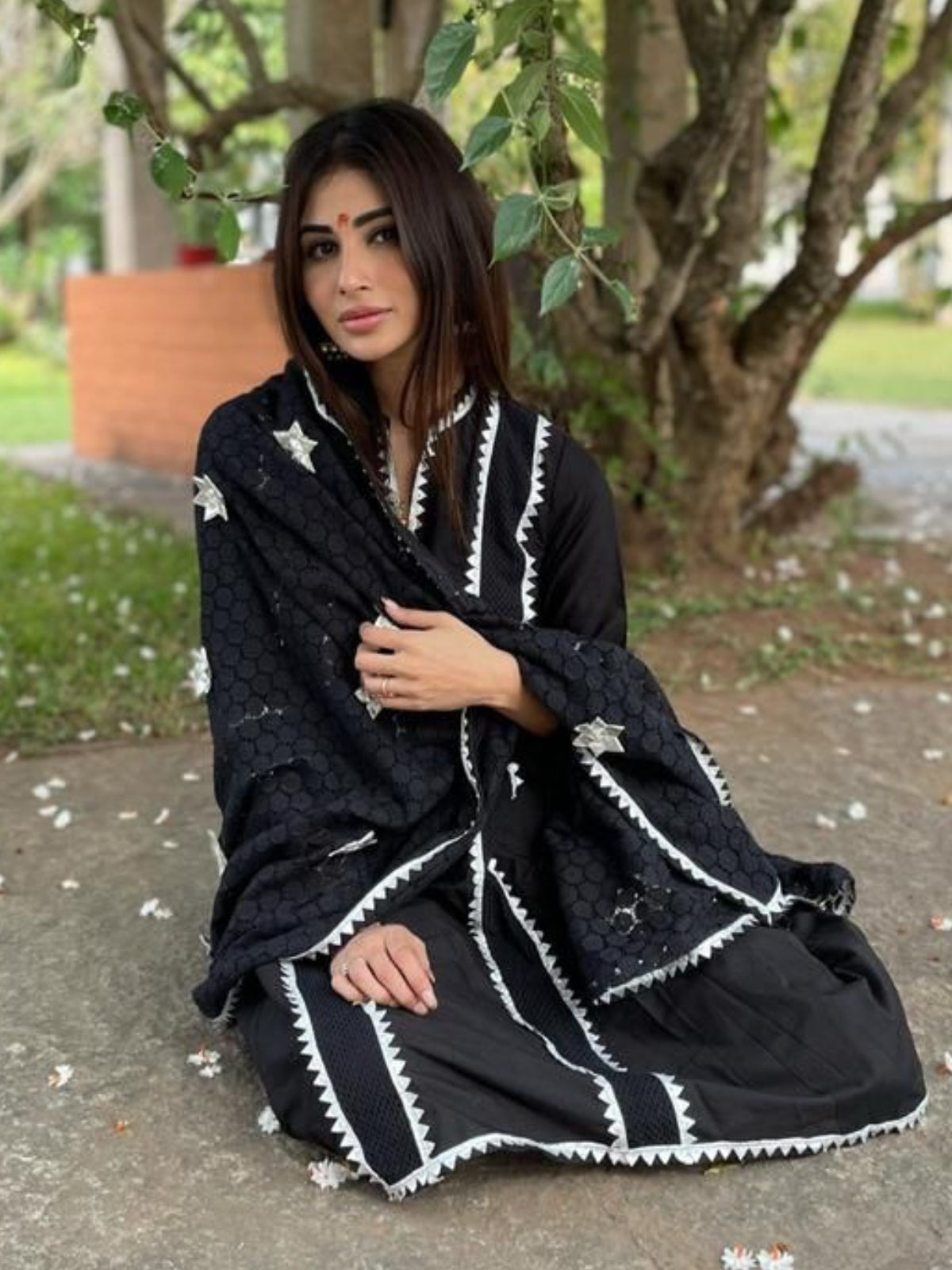 Mouni Roy In Palak A Line Kurta With Tulip And Dupatta