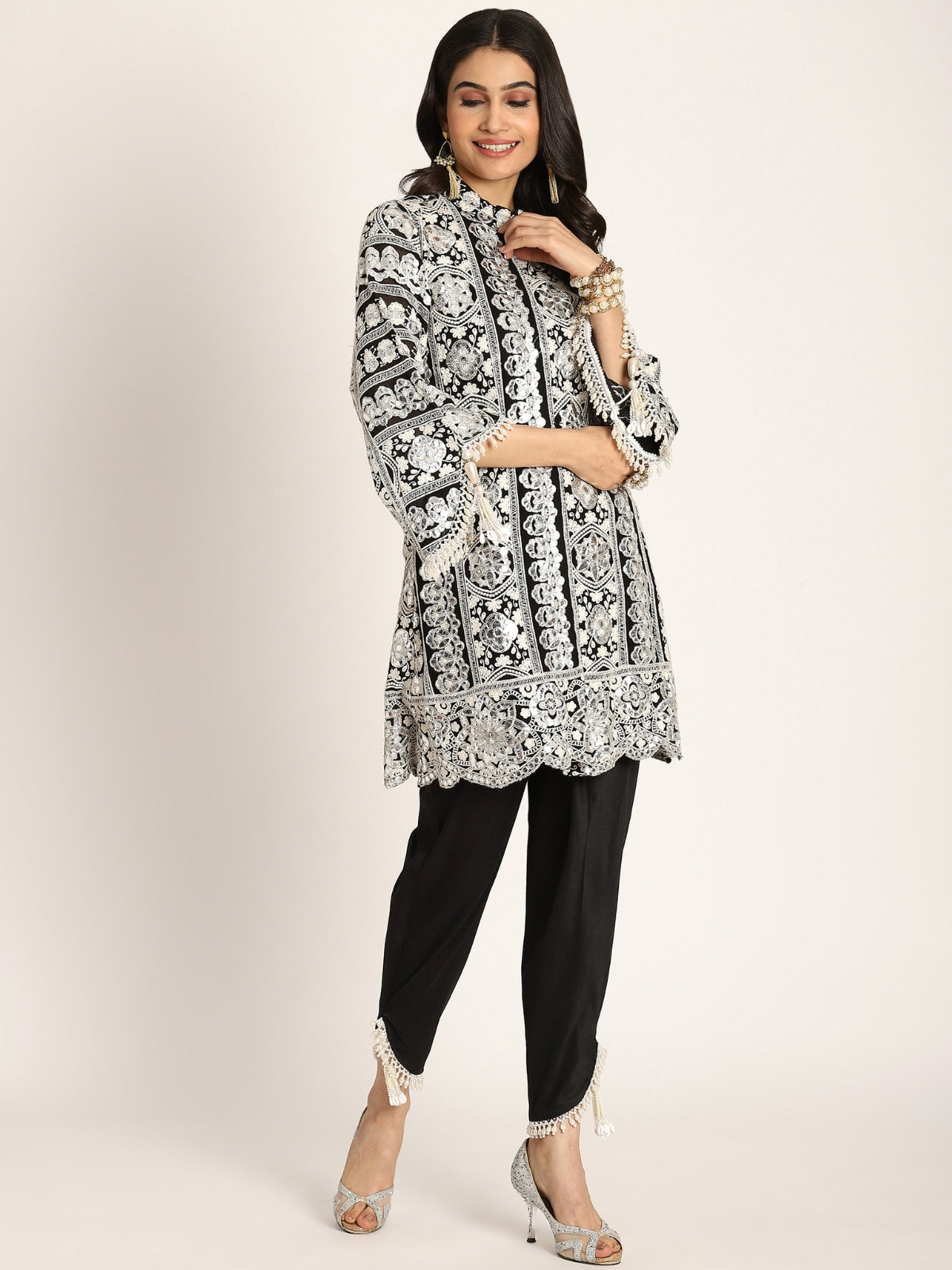 Falak Embroided Kurta With Tulip