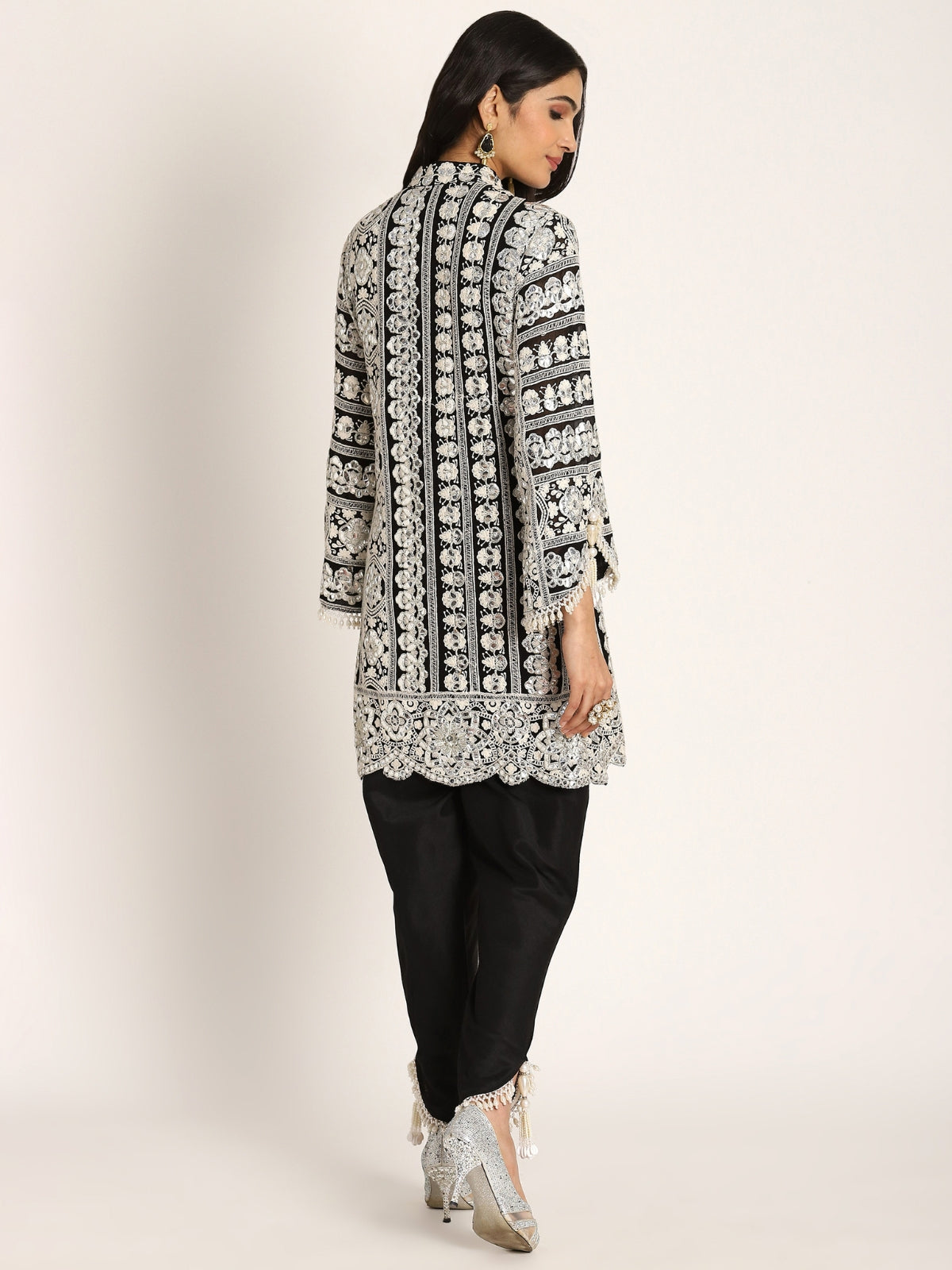 Falak Embroided Kurta With Tulip