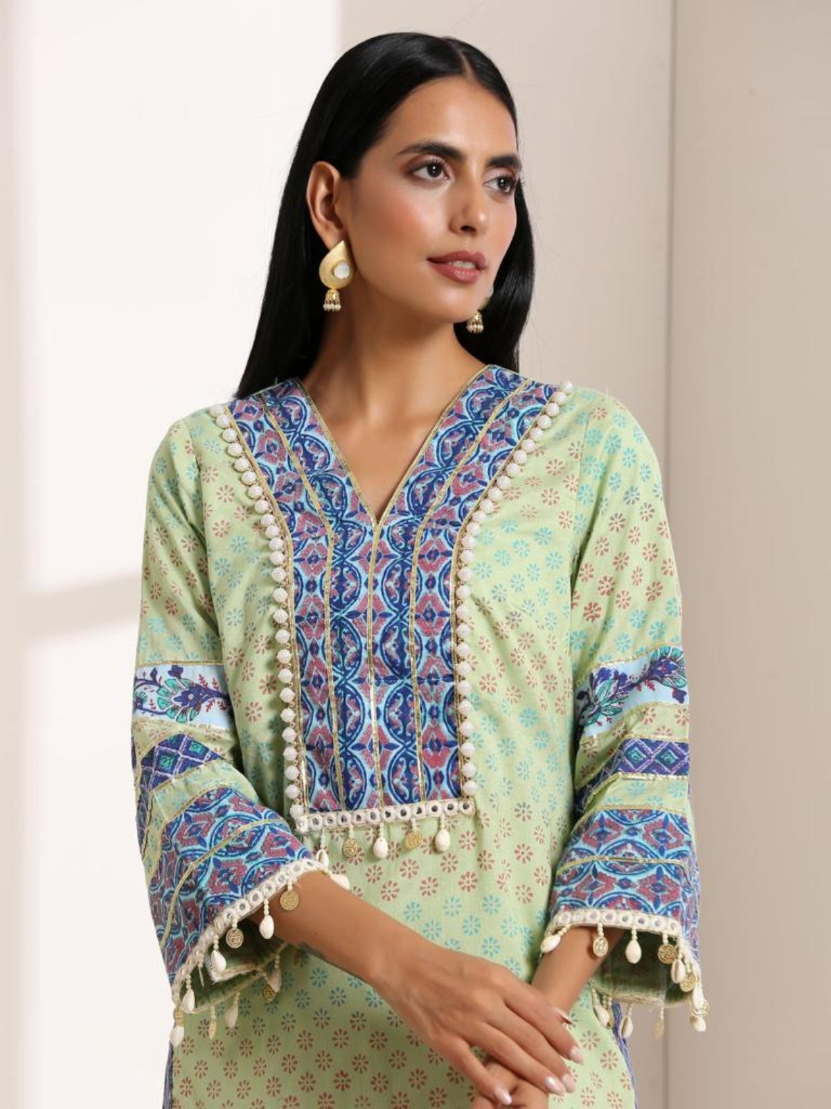 Green Kalptaru Kurta With Salwar And Dupatta