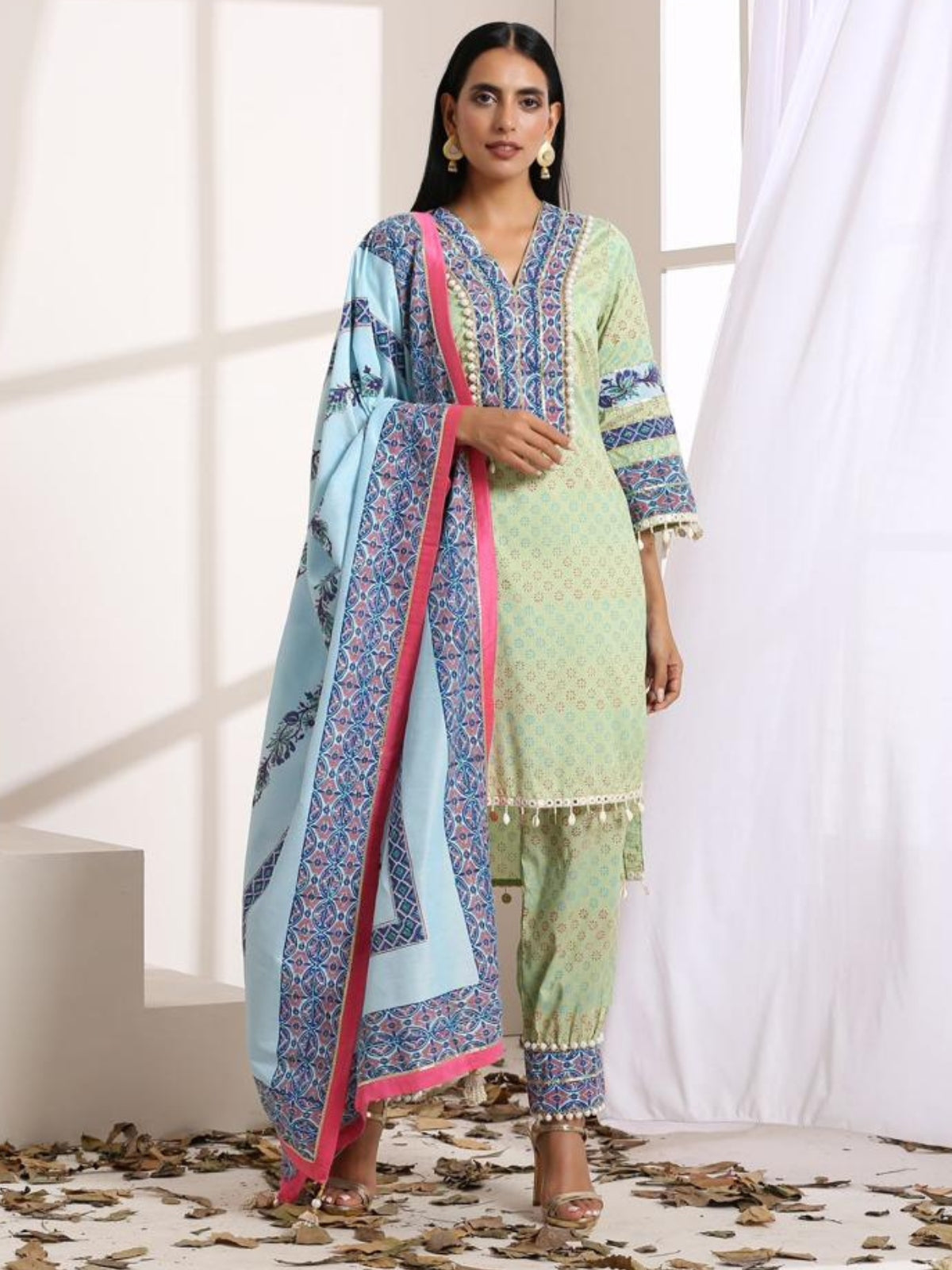 Green Kalptaru Kurta With Salwar And Dupatta