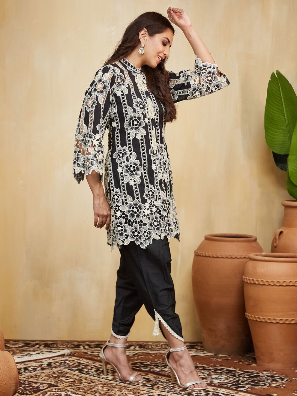 Anushka Kurta With Tulip