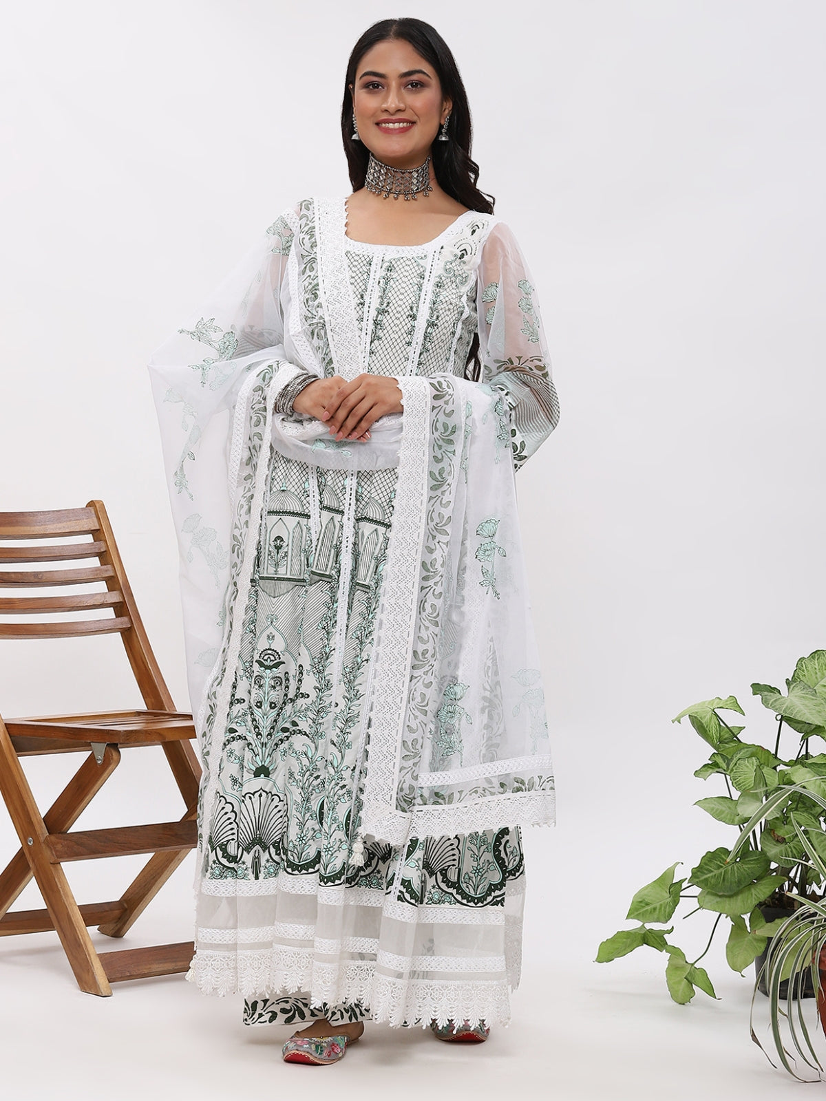 White Fanah Anarkali Kurta With Plazo And Dupatta