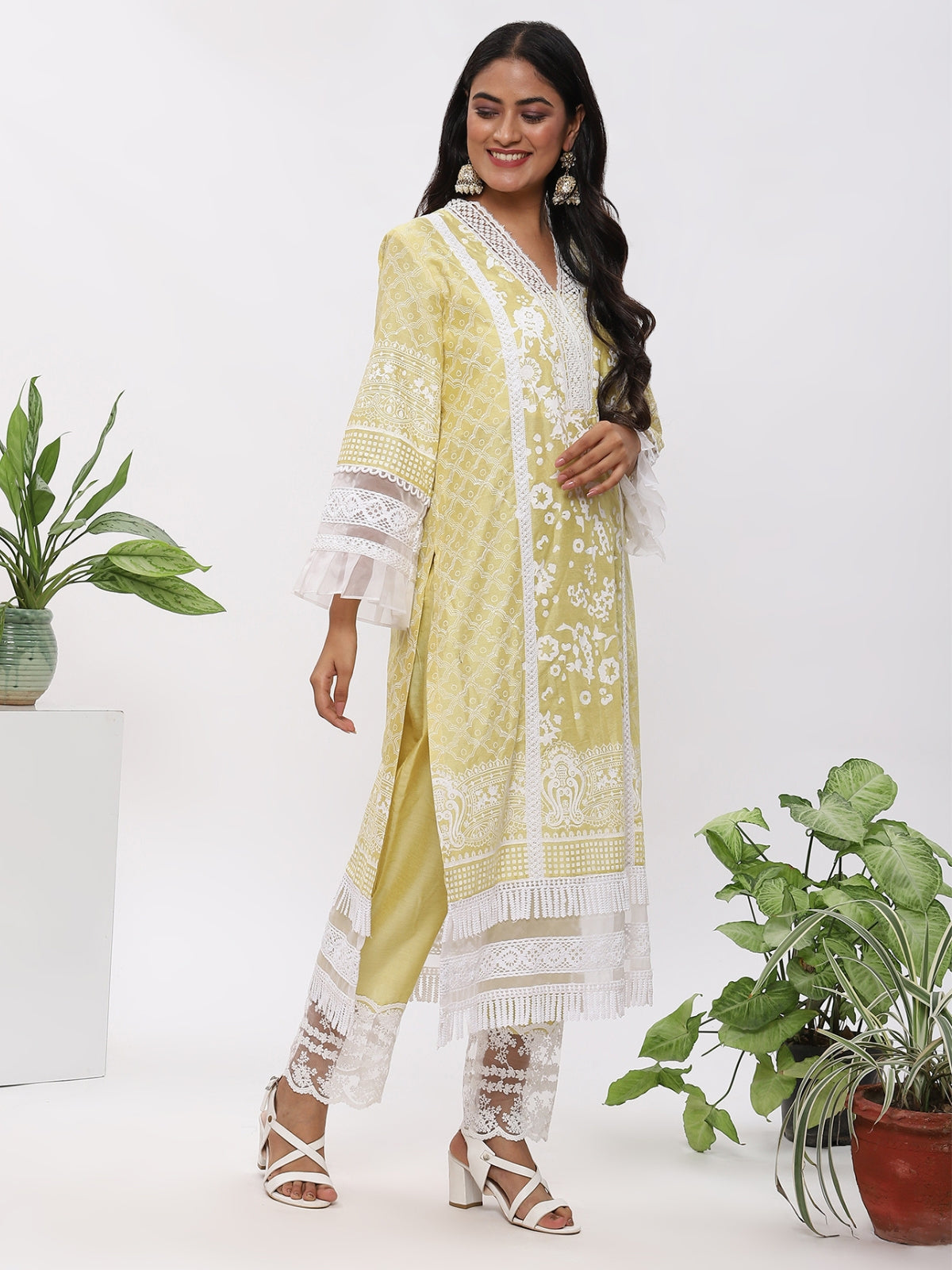 Neon Green Fanah Kurta With Plazo And Dupatta