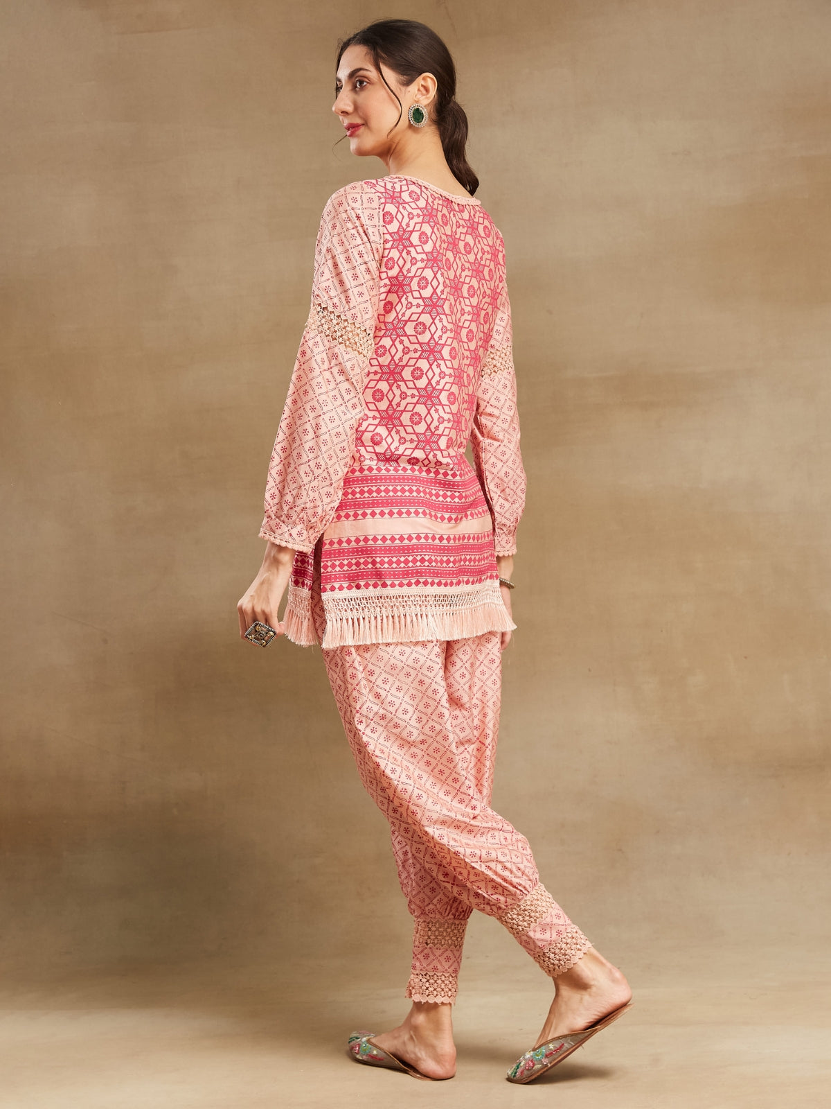 Peach Noor straight kurta with stole and afgani salwar